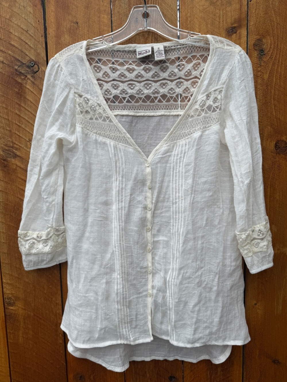 Mudd Cream Lace Yoke Button-Front 3/4 Sleeve Blouse - Small